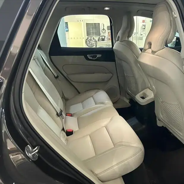 Volvo XC60 2.0 T8 RECHARGE ULTIMATE AWD GEARTRONIC