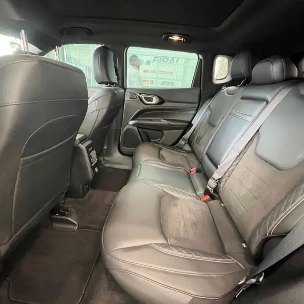 Jeep COMPASS 2.0 HURRICANE 4 TURBO GASOLINA BLACKHAWK AT9