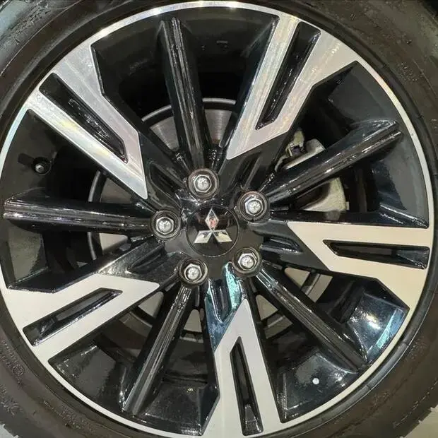 Mitsubishi ECLIPSE CROSS 1.5 MIVEC TURBO GASOLINA HPE-S CVT