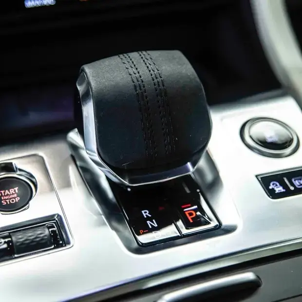 Jaguar F-Pace 2.0 R-Dynamic SE 404cv (Híbrido)