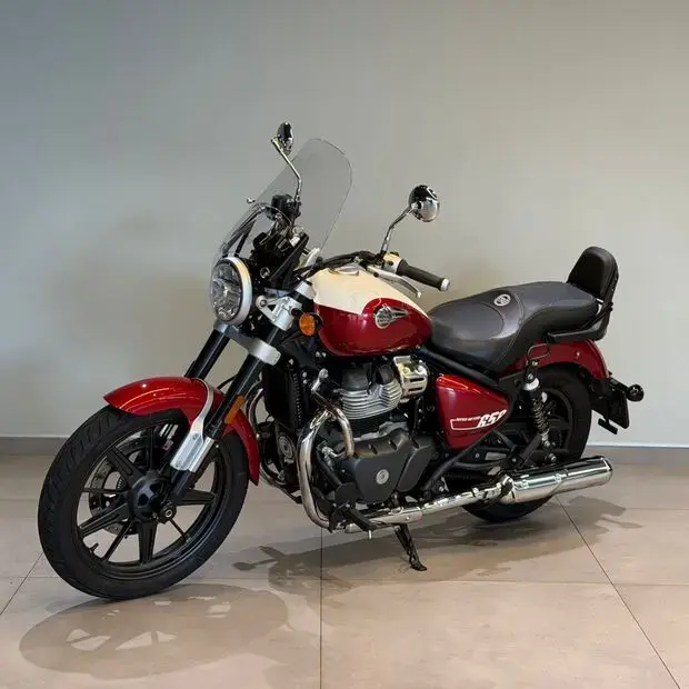 Royal Enfield Super Meteor Astral