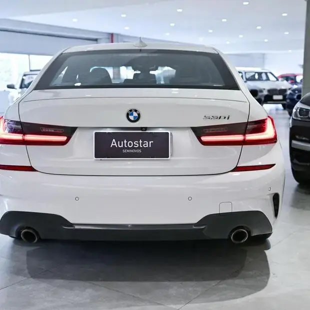 Bmw 330i 2.0 M Sport AT