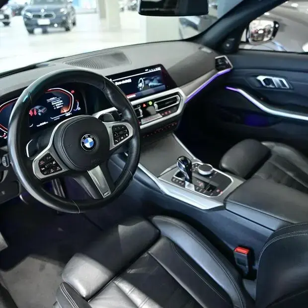 Bmw 330i 2.0 M Sport AT