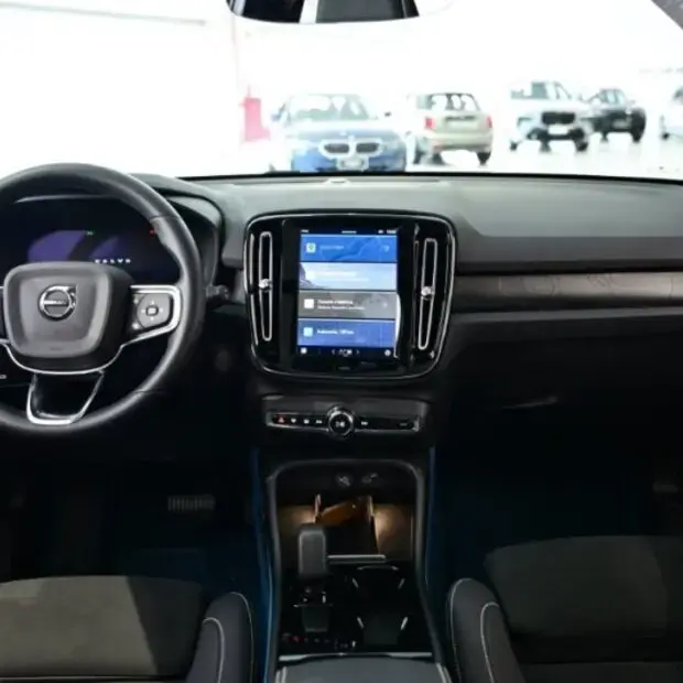 Volvo XC40 Recharge Plus (Elétrico)