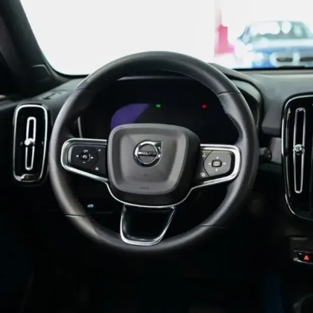 Volvo XC40 Recharge Plus (Elétrico)