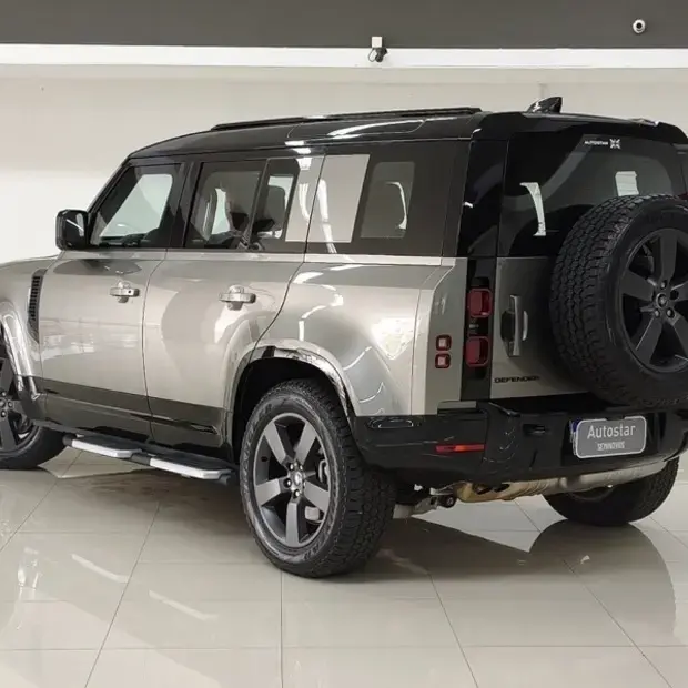 Land Rover Defender 110 X-DY HSE D350 AT (Híb.)