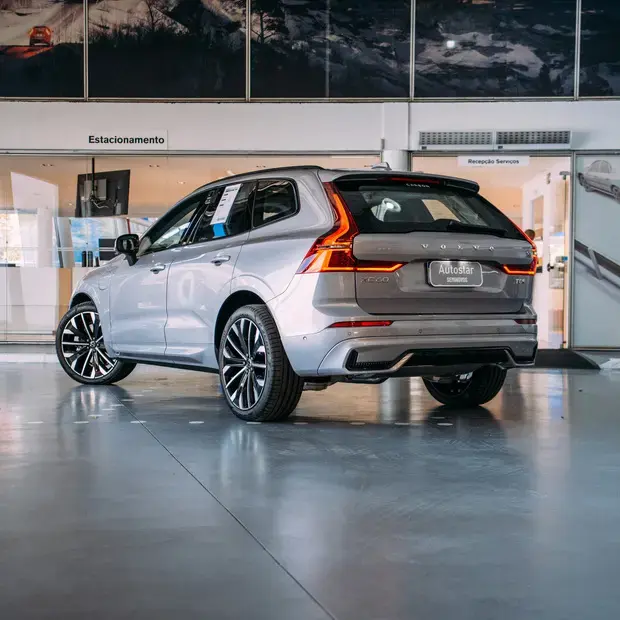 Volvo XC60 Ultra Dark PHEV