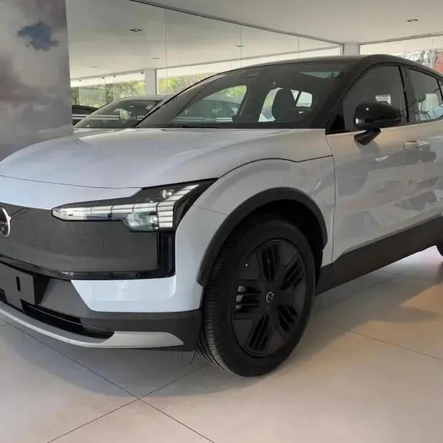 Volvo EX30 Cross Country E60