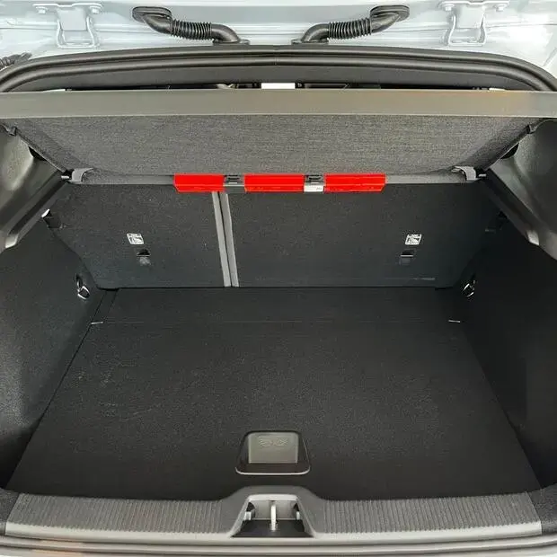Volvo EX30 Cross Country E60