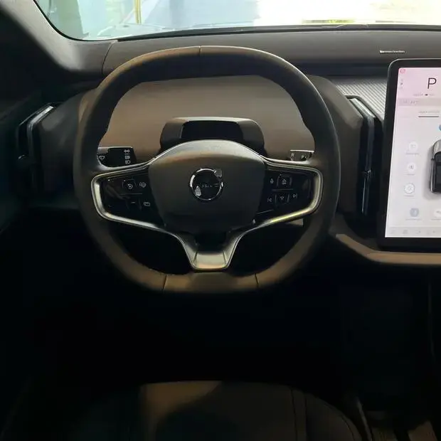 Volvo EX30 Cross Country E60