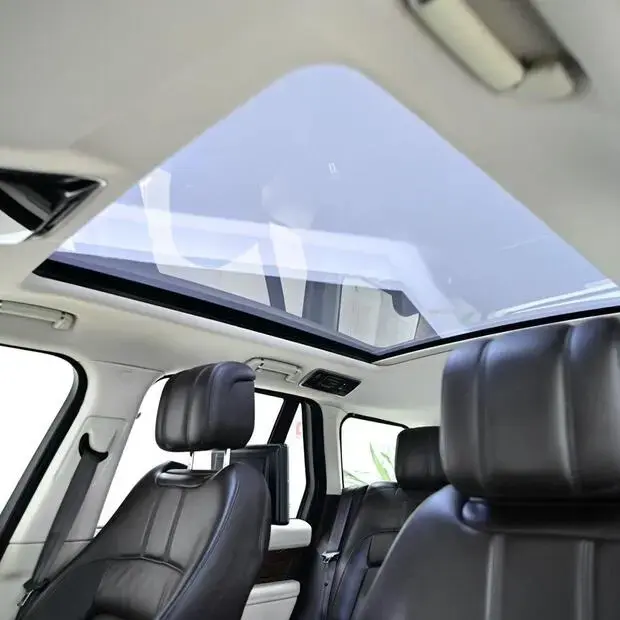 Land Rover Range Rover Vogue 4.4 SE SDV8 4X4 TURBO DIESEL 4P