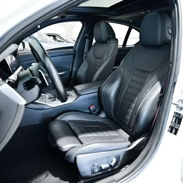 Bmw 330i 2.0 M Sport AT