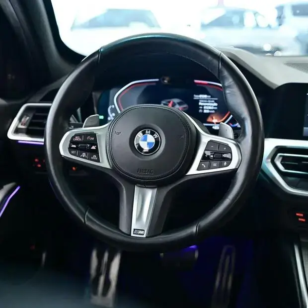 Bmw 330i 2.0 M Sport AT