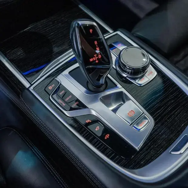 Bmw 750i 750iL M Sport Sedan 4.4 V8 450cv Aut.