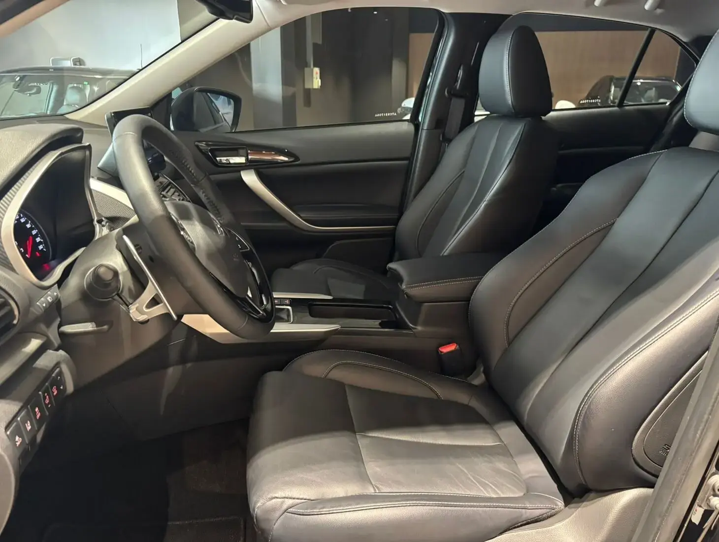 galeria Eclipse Cross