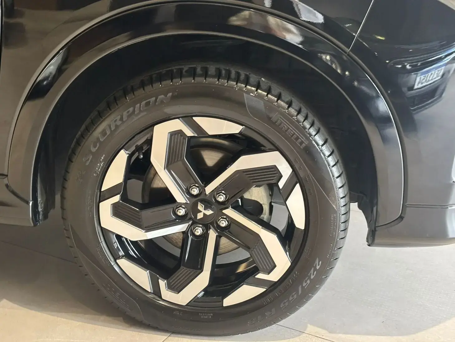 galeria Eclipse Cross