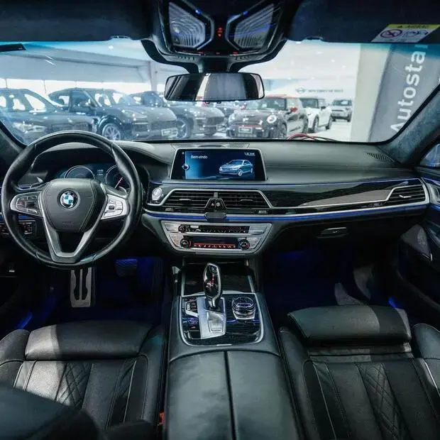 Bmw 750i 750iL M Sport Sedan 4.4 V8 450cv Aut.