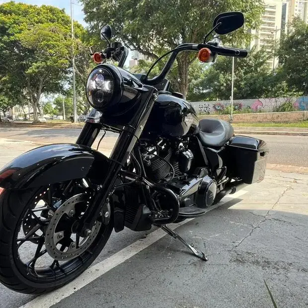 Harley Davidson Road King Special FLHRXS ROAD KING SPECIAL FLHRXS