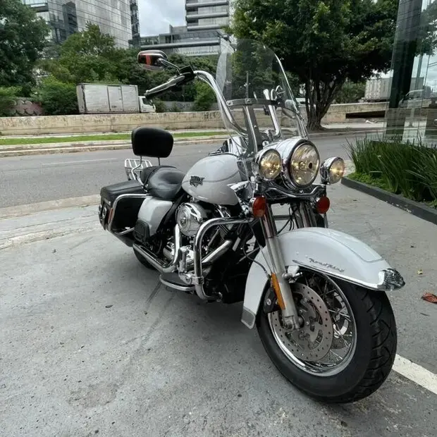 Harley Davidson Touring Road King Classic