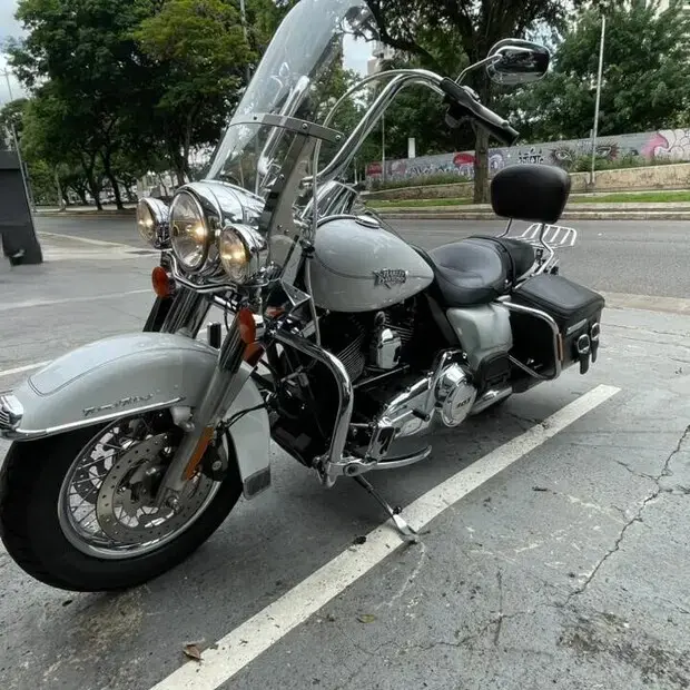 Harley Davidson Touring Road King Classic