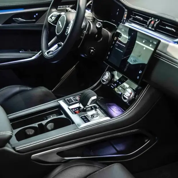 Jaguar F-Pace 2.0 R-Dynamic SE 404cv (Híbrido)