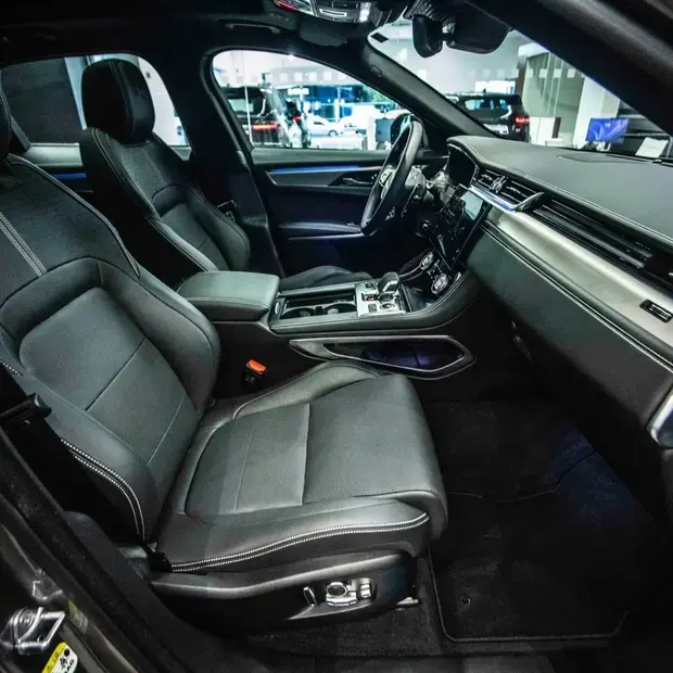 Jaguar F-Pace 2.0 R-Dynamic SE 404cv (Híbrido)