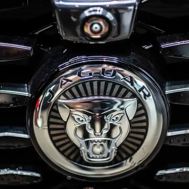 Jaguar F-Pace 2.0 R-Dynamic SE 404cv (Híbrido)