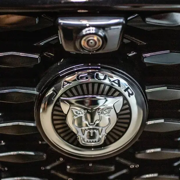 Jaguar F-Pace 2.0 R-Dynamic SE 404cv (Híbrido)