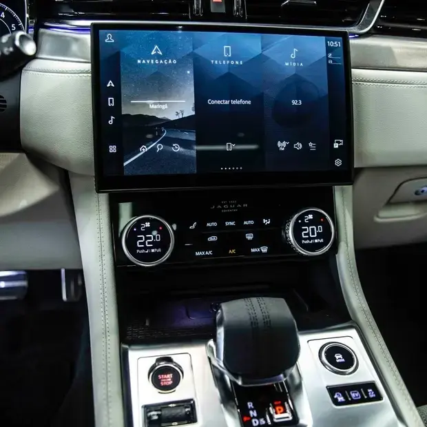 Jaguar F-Pace 2.0 R-Dynamic SE 404cv (Híbrido)