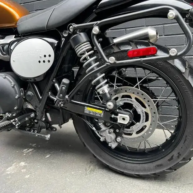 Triumph Scrambler 900 Stealth Edition