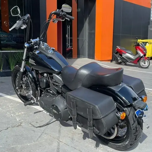 Harley Davidson Dyna Street Bob