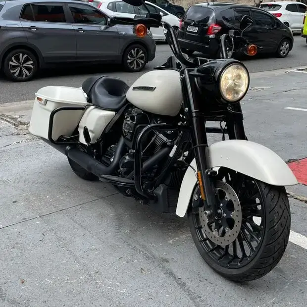 Harley Davidson Road King Special FLHRXS ROAD KING SPECIAL FLHRXS