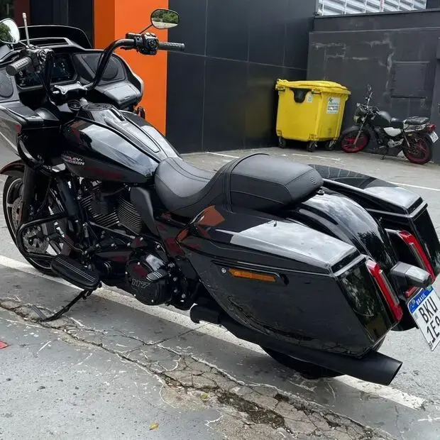 Harley Davidson Road Glide ROAD GLIDE