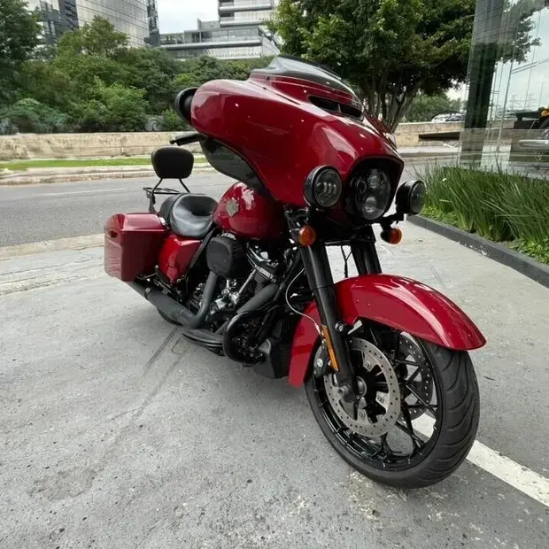 Harley Davidson Street Glide SPECIAL FLHXS