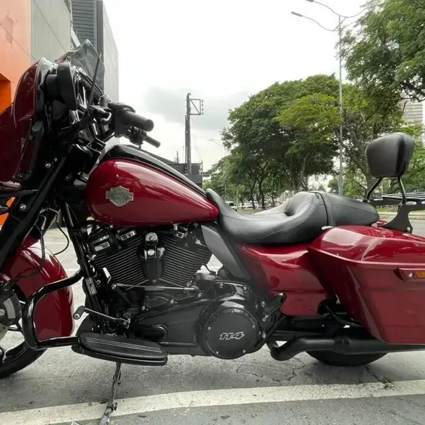 Harley Davidson Street Glide SPECIAL FLHXS