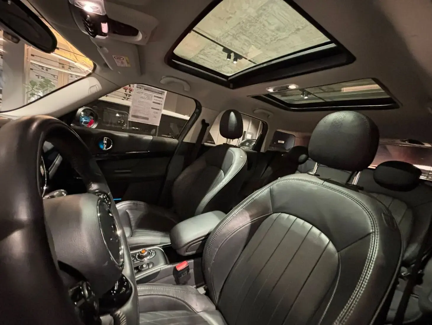 galeria Cooper Countryman