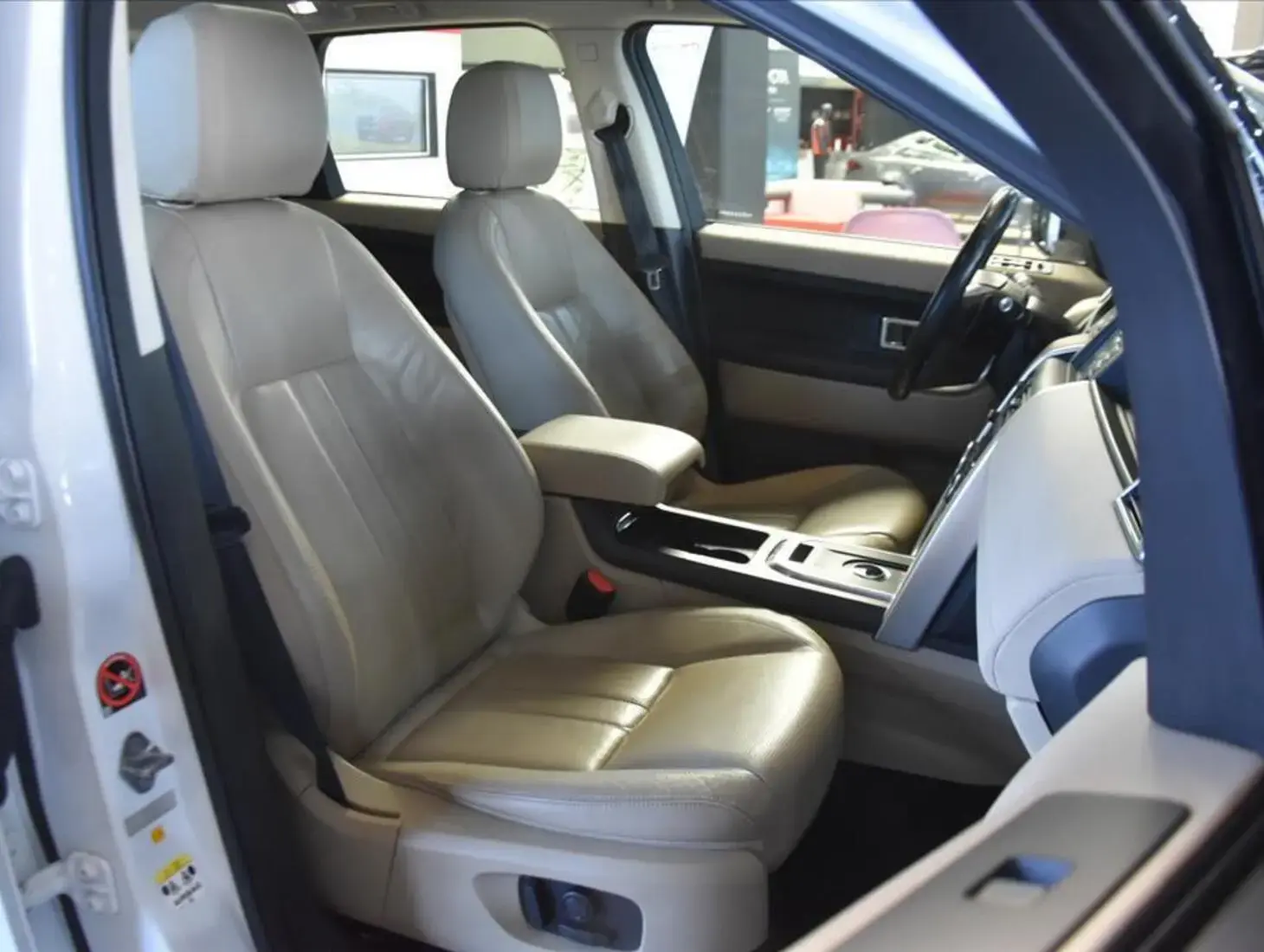 galeria DISCOVERY SPORT