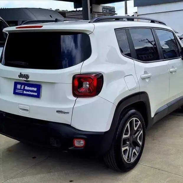 Jeep RENEGADE 1.8 16V FLEX LONGITUDE 4P AUTOMÁTICO
