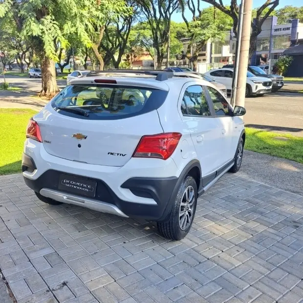 Chevrolet ONIX 1.4 MPFI ACTIV 8V FLEX 4P MANUAL