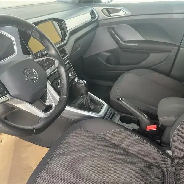 Volkswagen T-CROSS 1.0 200 TSI TOTAL FLEX AUTOMÁTICO