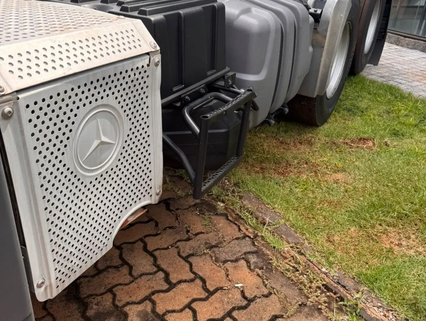 galeria MERCEDES BENZ MB 2544 - 6x2