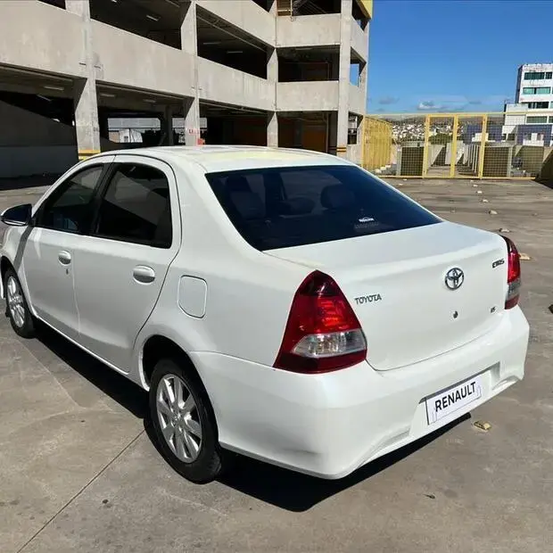 Toyota ETIOS 1.5 X PLUS SEDAN 16V FLEX 4P AUTOMÁTICO