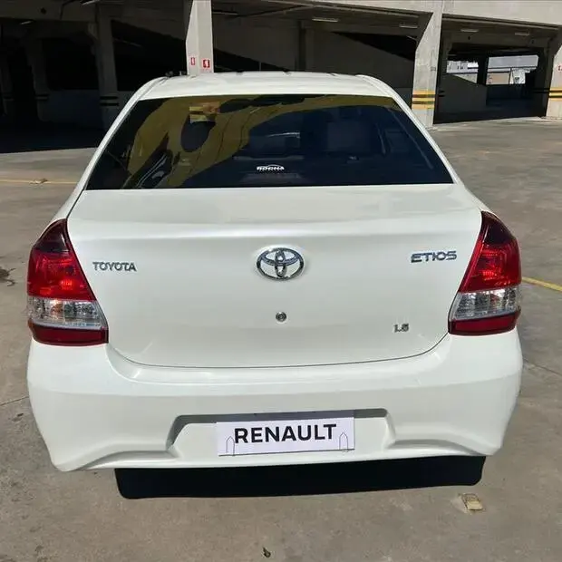 Toyota ETIOS 1.5 X PLUS SEDAN 16V FLEX 4P AUTOMÁTICO