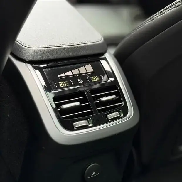 Volvo XC90 2.0 T8 RECHARGE ULTIMATE AWD GEARTRONIC