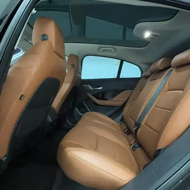 Jaguar I-Pace SE EV400 AWD Aut. (Elétrico)