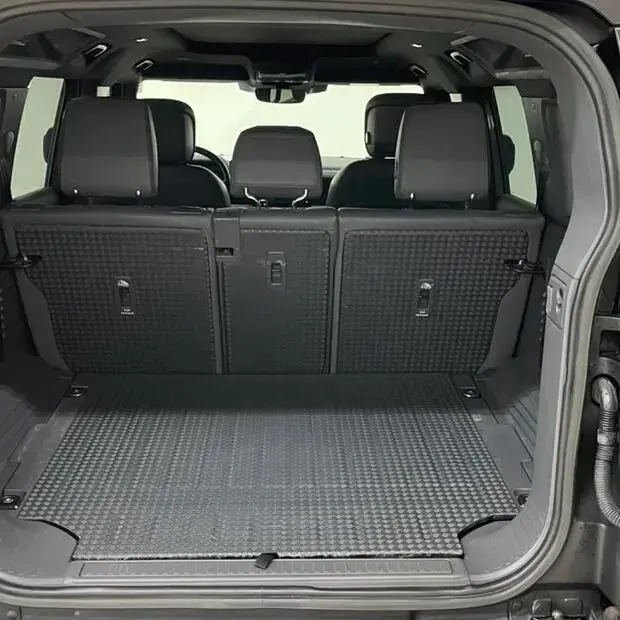 Land Rover Defender 110 X-Dynamic HSE 3.0 TD (Aut)