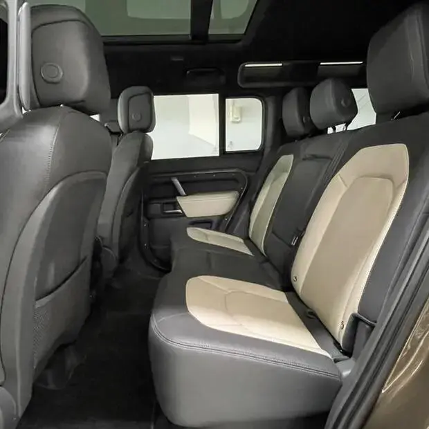 Land Rover Defender 110 X-Dynamic HSE 3.0 TD (Aut)