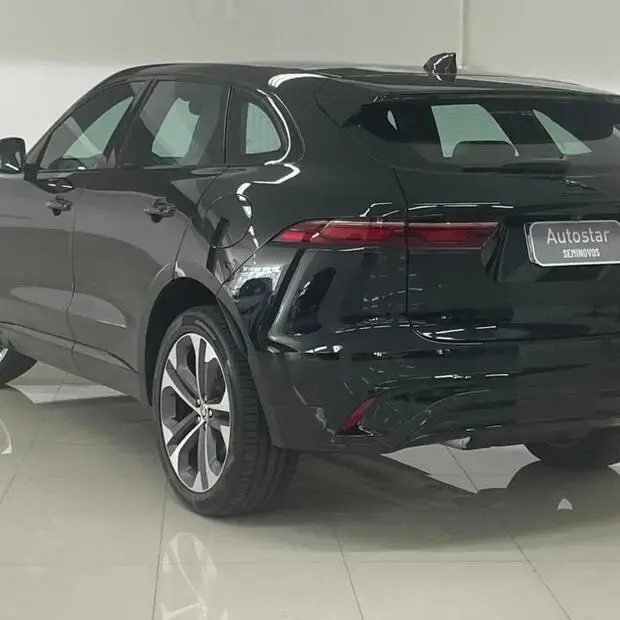 Jaguar F-Pace 2.0 R-Dynamic SE 404cv (Híbrido)