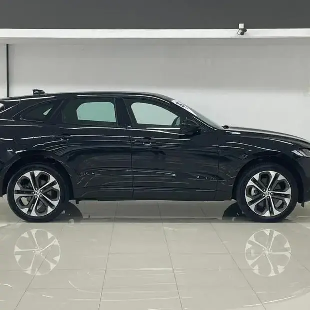 Jaguar F-Pace 2.0 R-Dynamic SE 404cv (Híbrido)