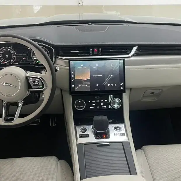 Jaguar F-Pace 2.0 R-Dynamic SE 404cv (Híbrido)